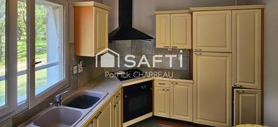 Maison - 236 m² - 11 pièces