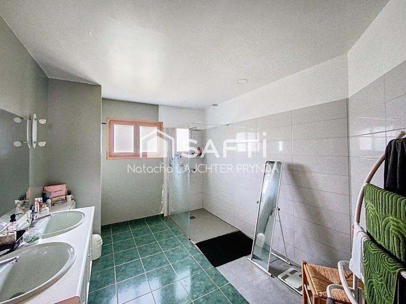 Maison - 122 m² - 5 pièces