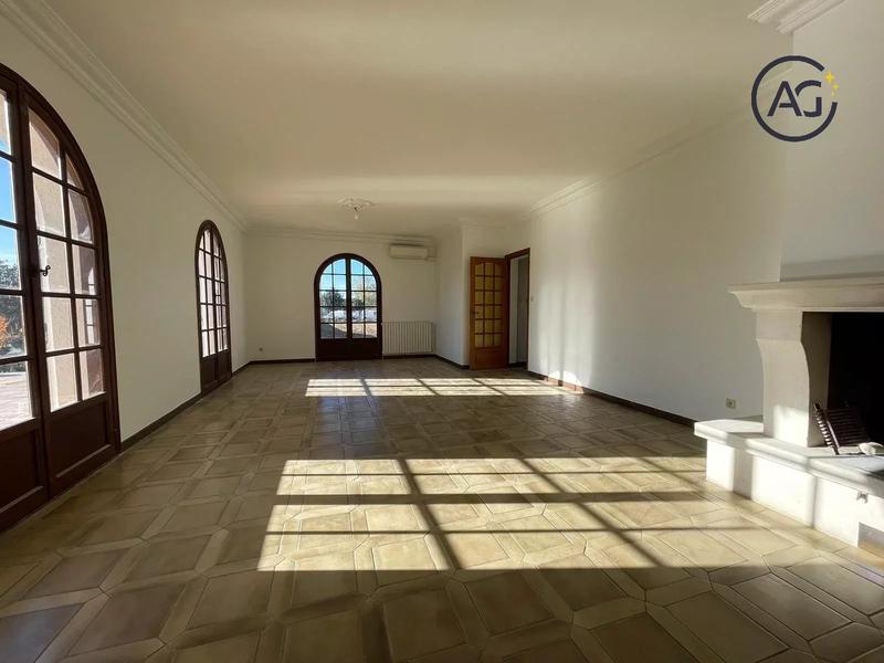 Maison - 146 m² - 5 pièces