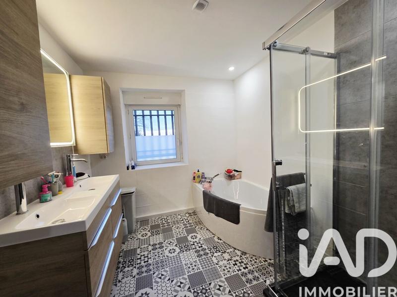 Maison - 191 m² - 5 pièces