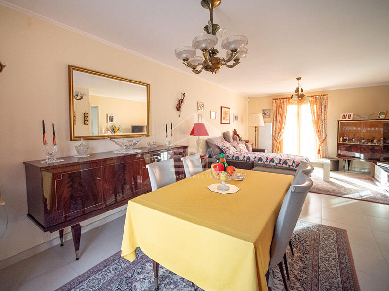 Maison - 89 m² - 5 pièces