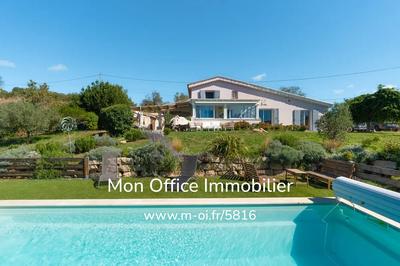 Villa - 124 m² - 4 pièces