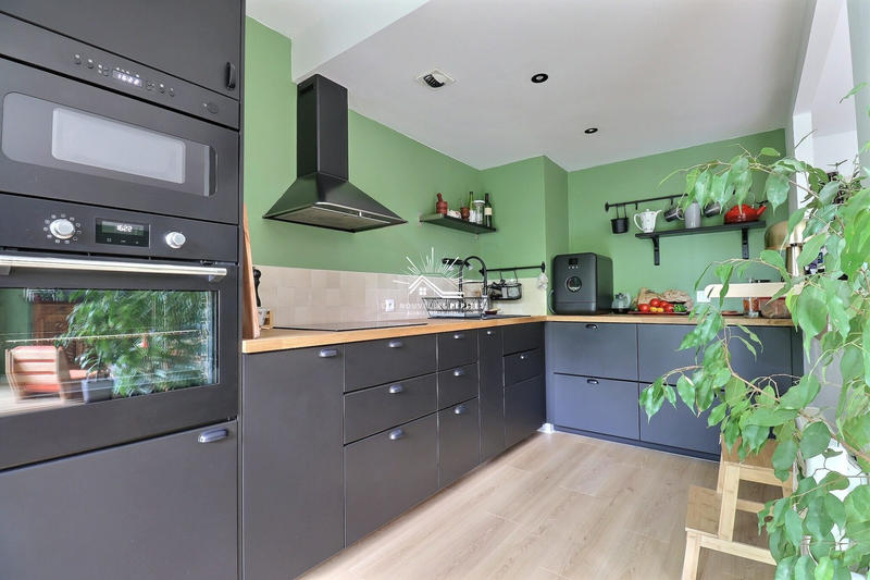 Appartement - 80 m² - 3 pièces