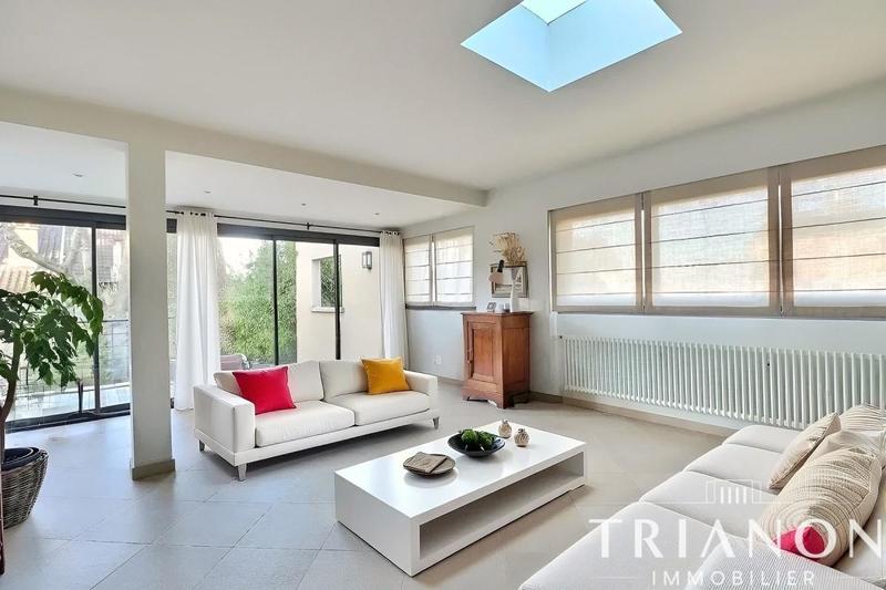 Maison - 184 m² - 8 pièces