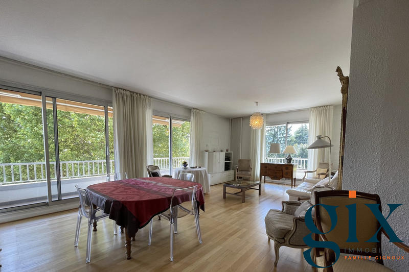 Appartement - 123 m² - 5 pièces