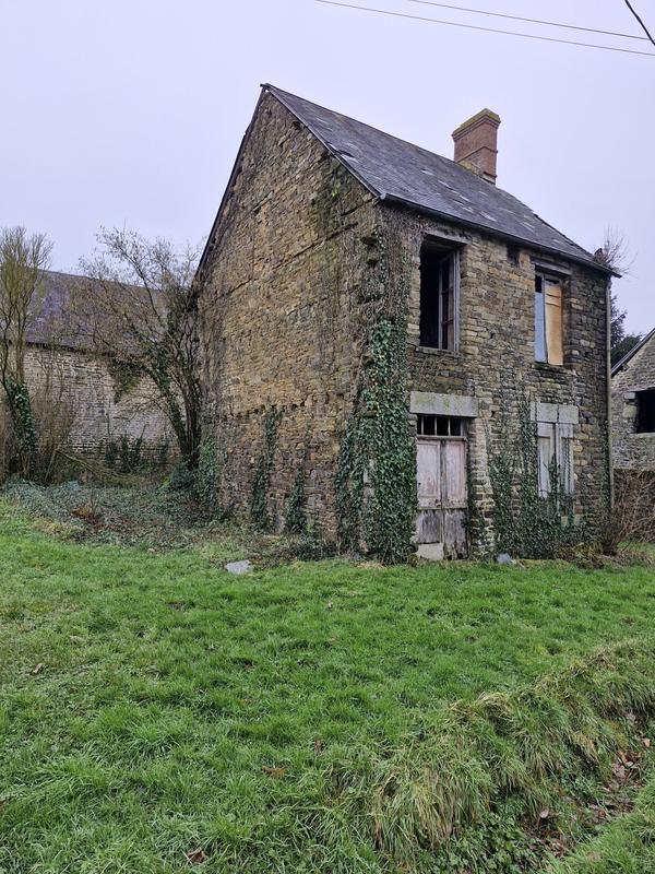 Maison ancienne - 50 m² - 2 pièces