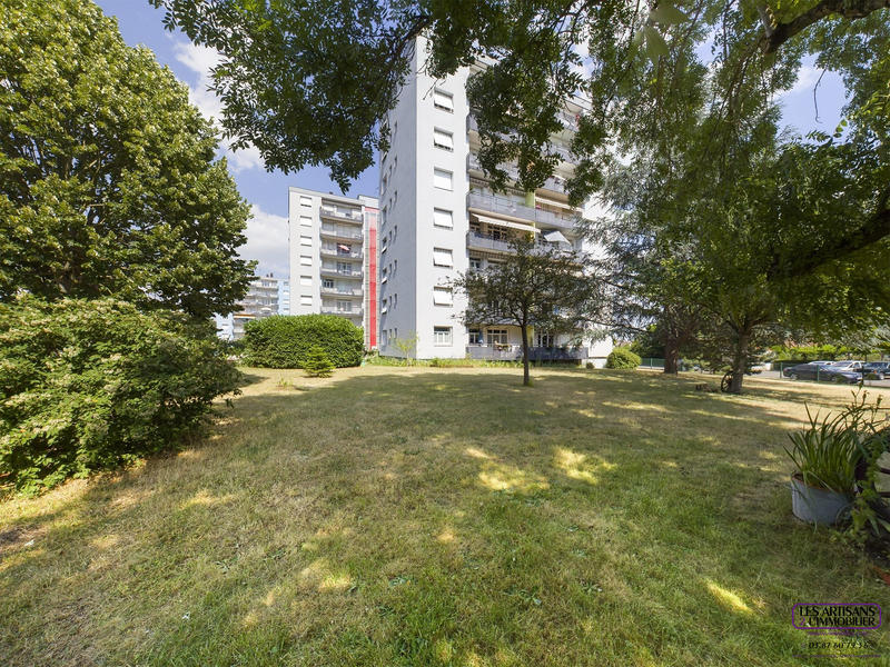 Appartement - 77 m² - 4 pièces