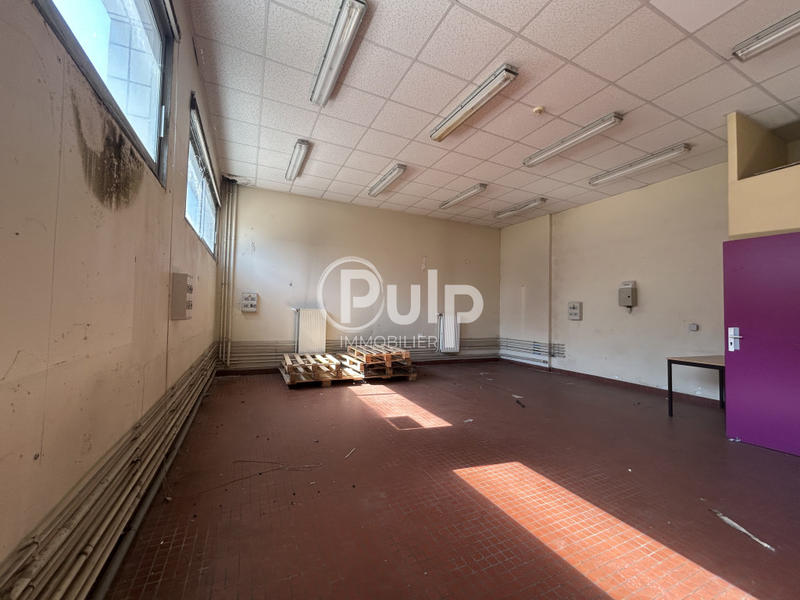 Entrepôt - 1 200 m² - 1 pièce