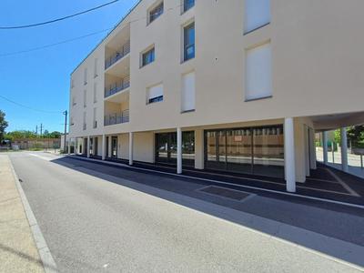 Bureau - 106 m² - 1 pièce