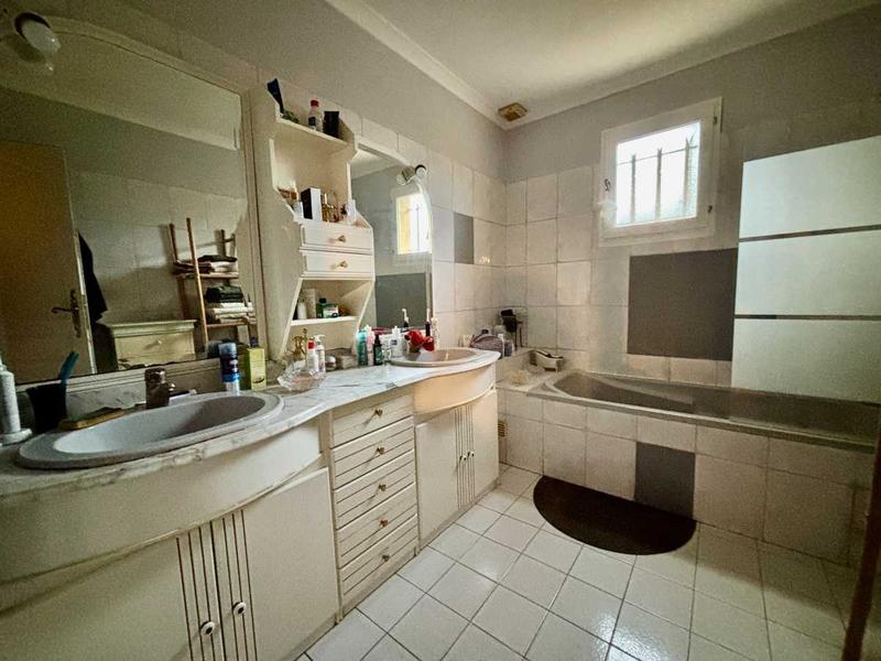 Maison - 168 m² - 6 pièces