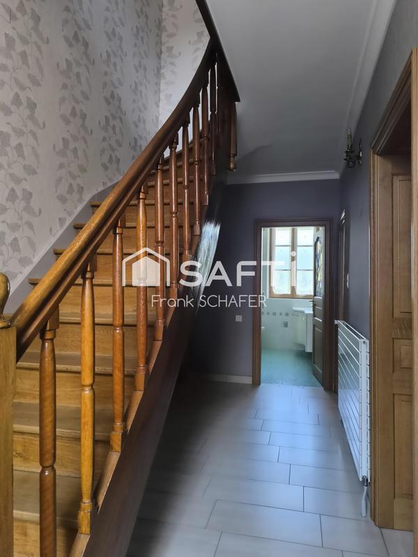 Maison - 208 m² - 7 pièces