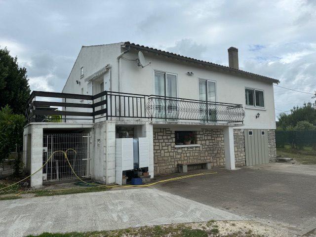 Maison - 96 m² - 4 pièces