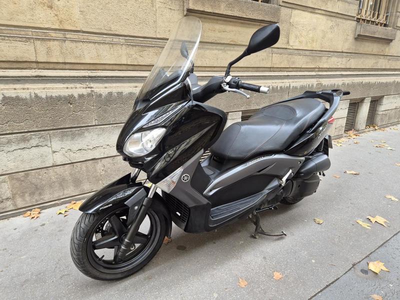Yamaha Xmax
