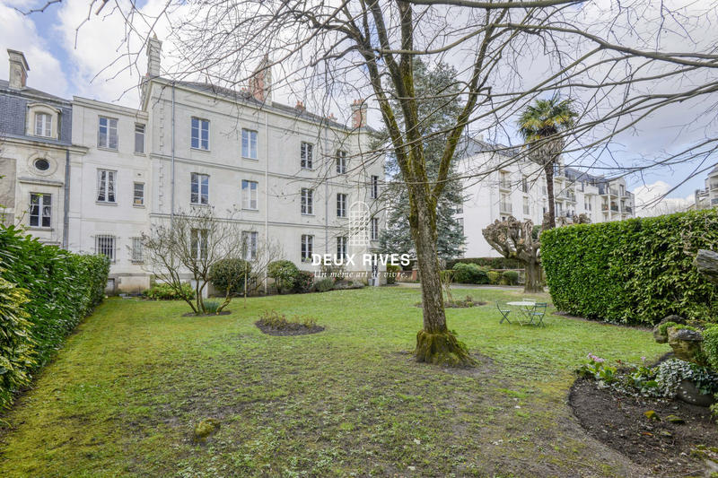 Appartement - 230 m² - 5 pièces