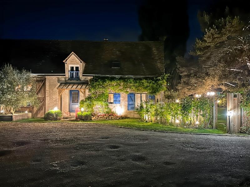 Maison - 215 m² - 9 pièces