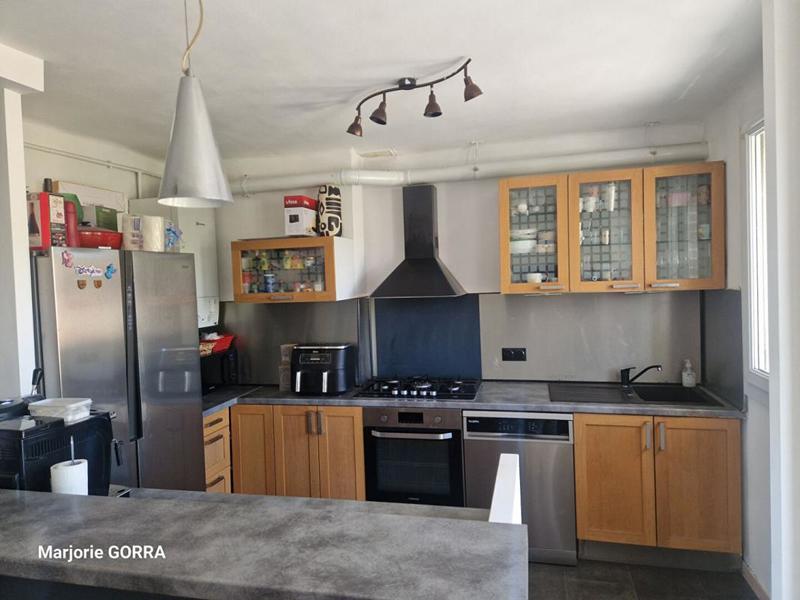 Appartement - 77 m² - 4 pièces