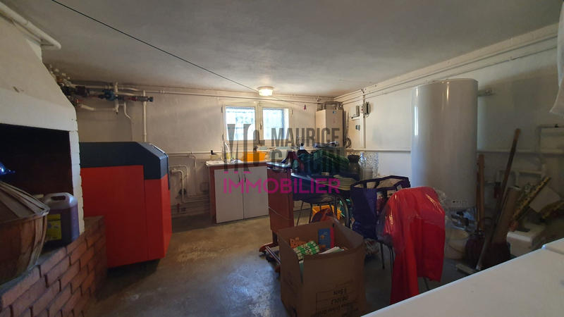 Maison traditionnelle - 132 m² - 6 pièces