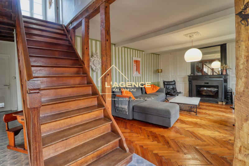 Maison - 192 m² - 6 pièces