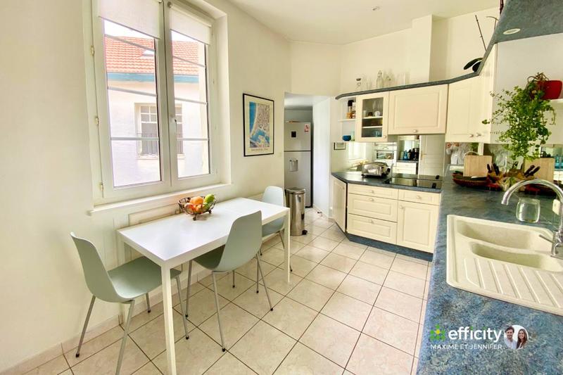 Appartement - 136 m² - 4 pièces