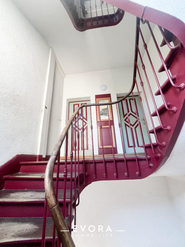 Immeuble - 307 m² - 10 pièces