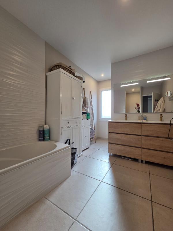 Maison - 126 m² - 5 pièces