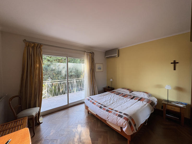 Maison - 205 m² - 6 pièces