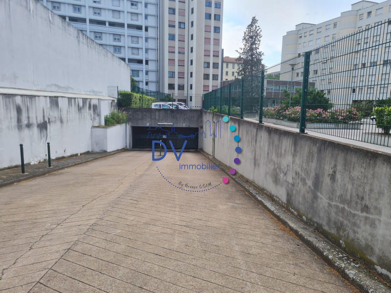 Parking / Garage - 13 m²