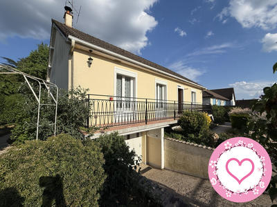 Maison - 90 m² - 4 pièces