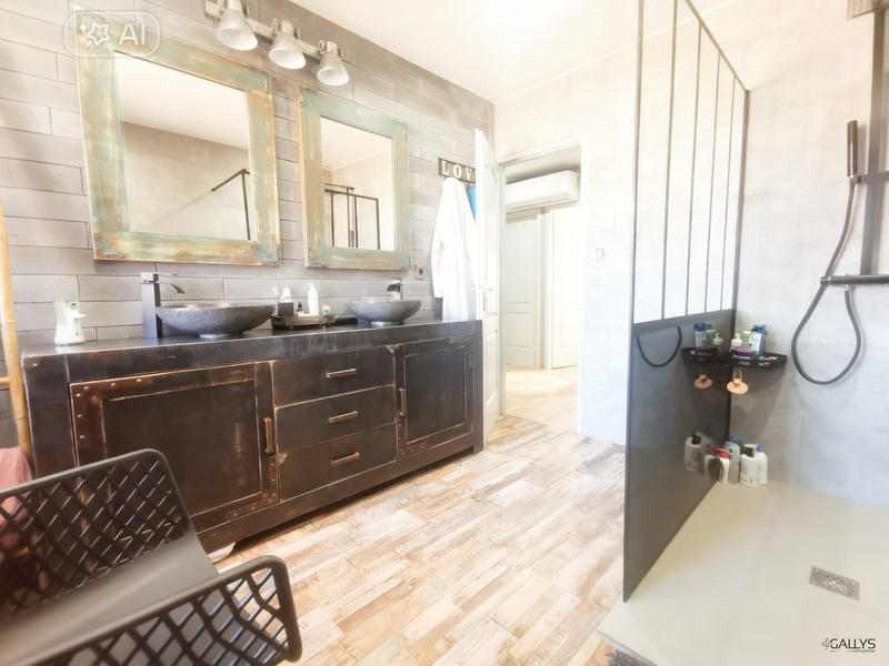 Maison - 125 m² - 5 pièces