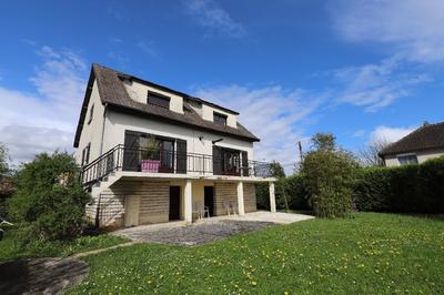 Maison - 175 m² - 7 pièces