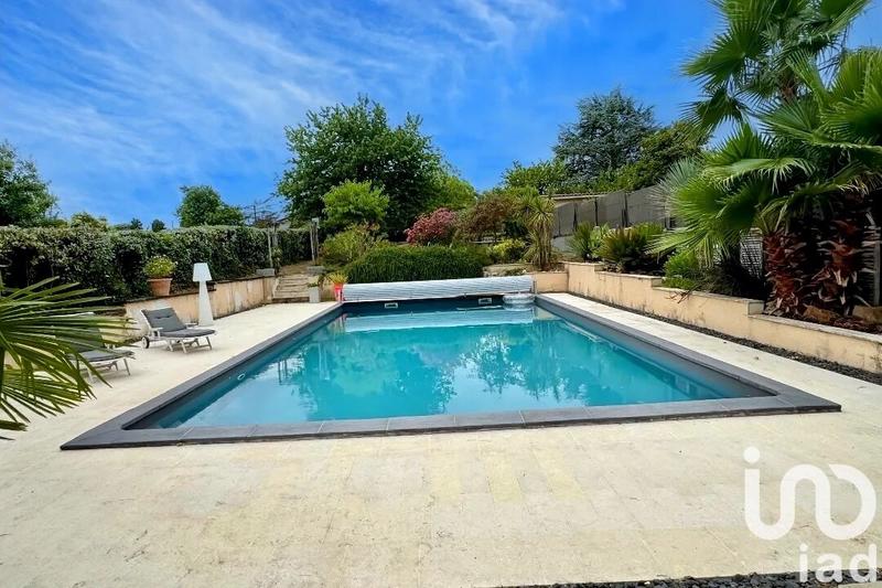 Maison - 200 m² - 7 pièces