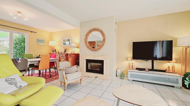 Maison - 147 m² - 6 pièces