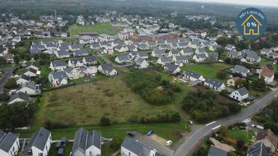 Terrain de lotissements - 601 m²