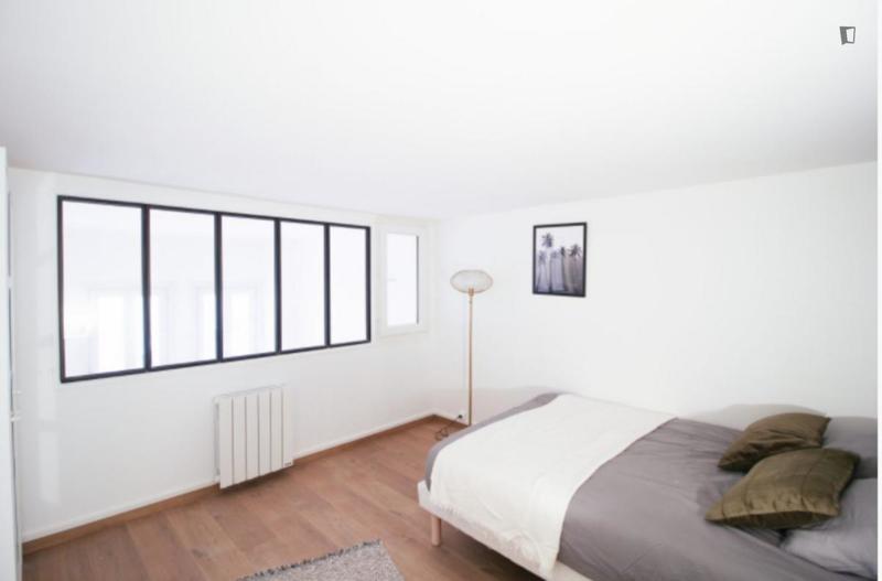Chambre - 12 m² - 5 pièces