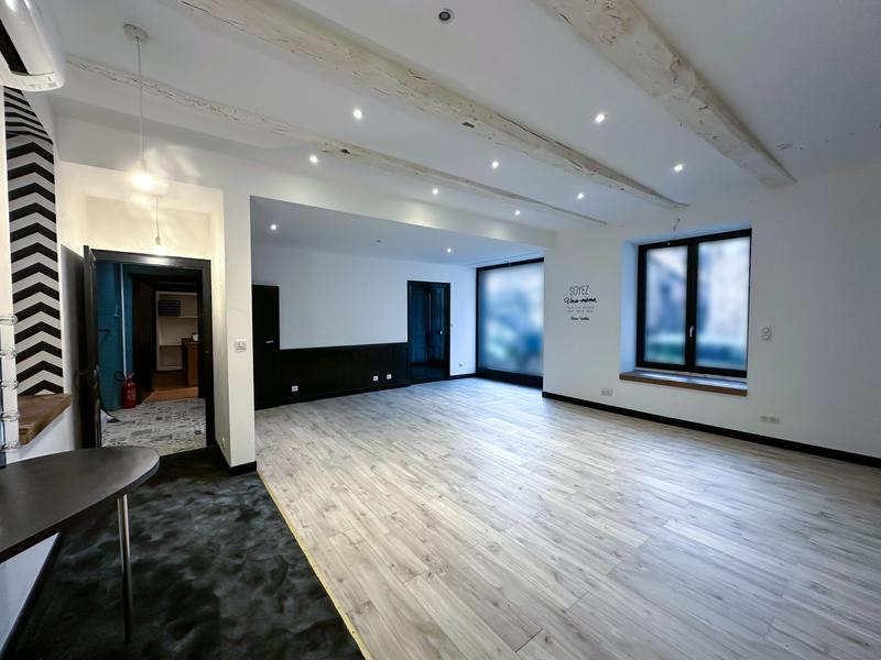 Maison - 140 m² - 5 pièces