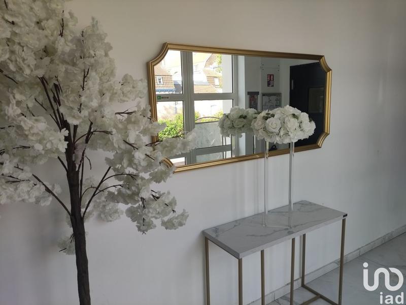 Local commercial - 1 500 m²