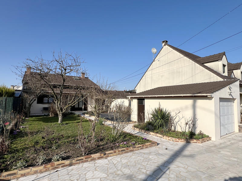 Maison - 113 m² - 6 pièces