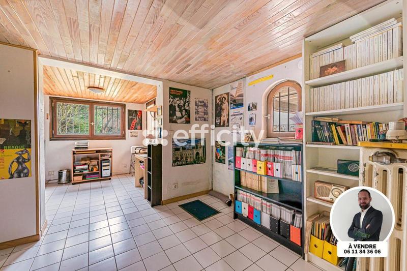 Pavillon - 115 m² - 7 pièces