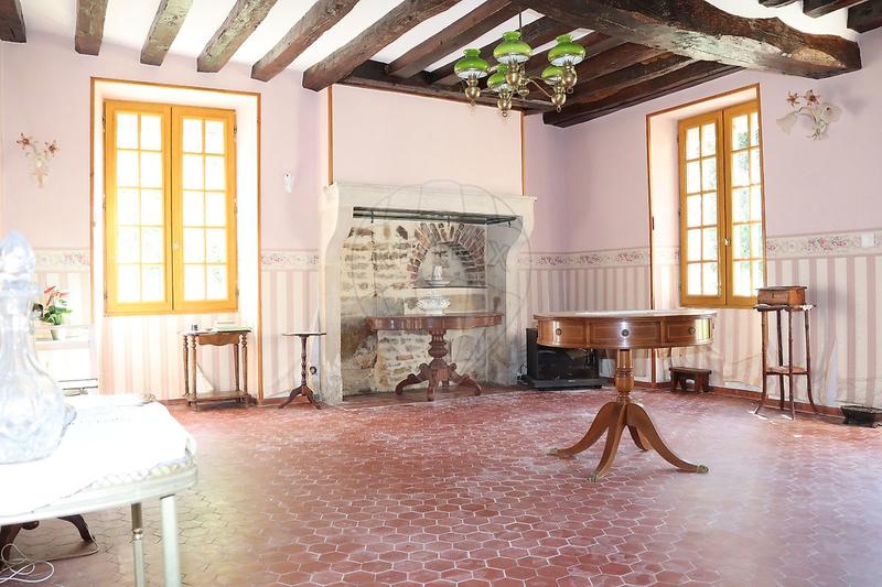 Maison - 237 m² - 8 pièces