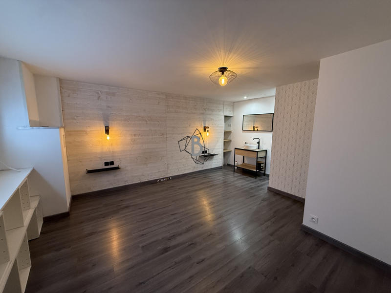 Maison de village - 248 m² - 10 pièces