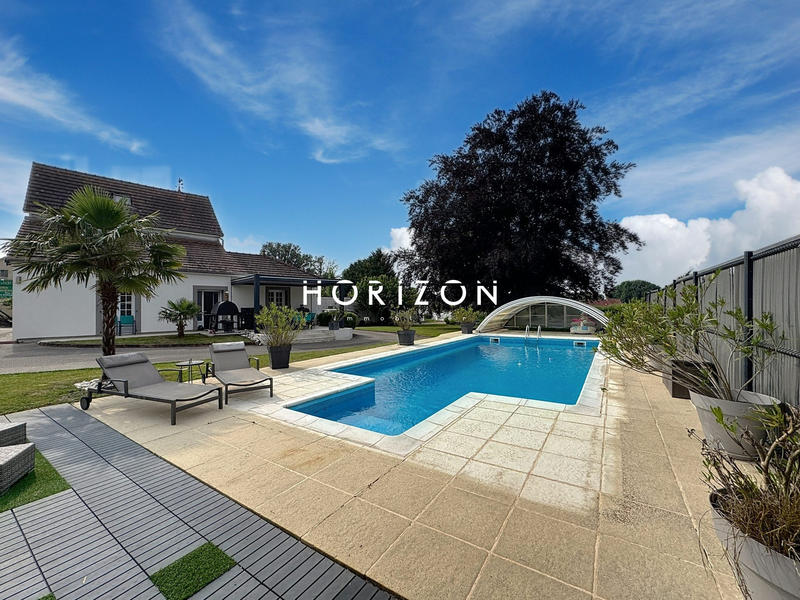 Maison ancienne - 165 m² - 8 pièces