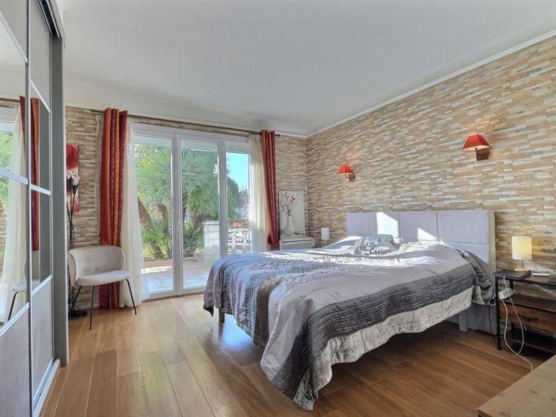 Villa - 140 m² - 5 pièces