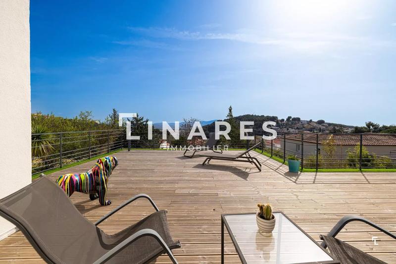 Maison - 200 m² - 4 pièces