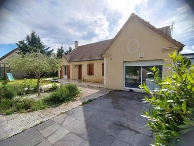 Maison - 127 m² - 7 pièces