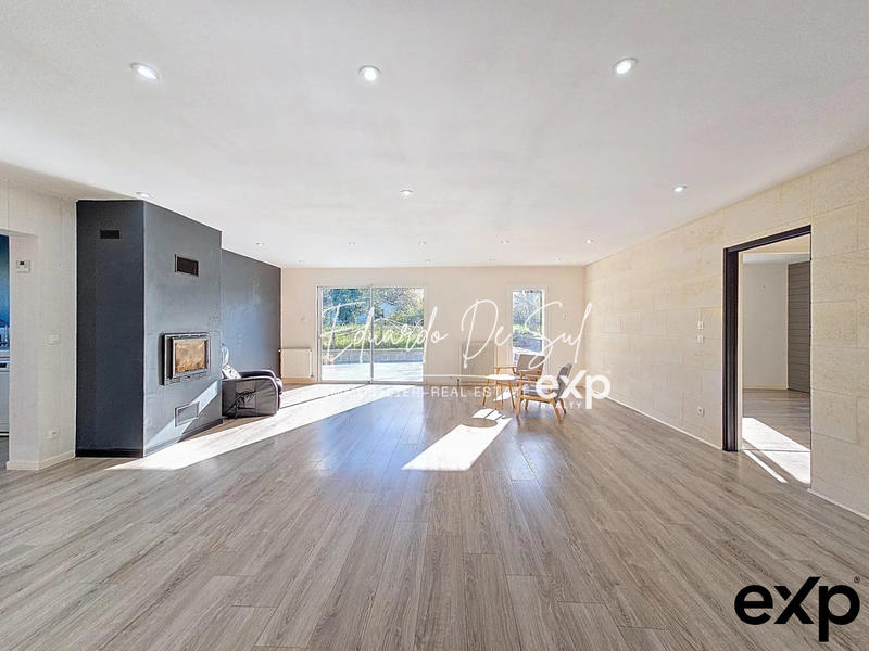 Maison - 161 m² - 6 pièces