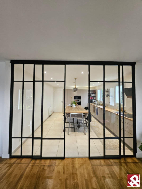 Maison - 320 m² - 7 pièces