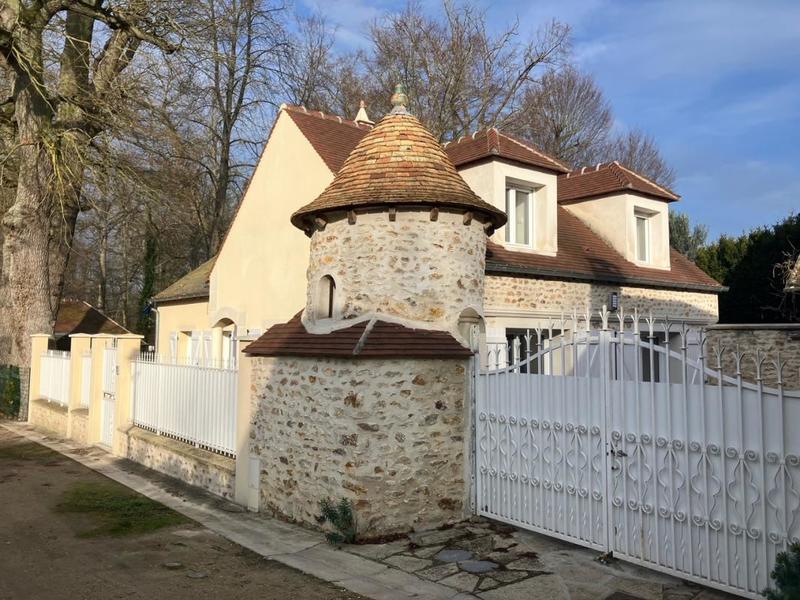 Maison - 144 m² - 6 pièces