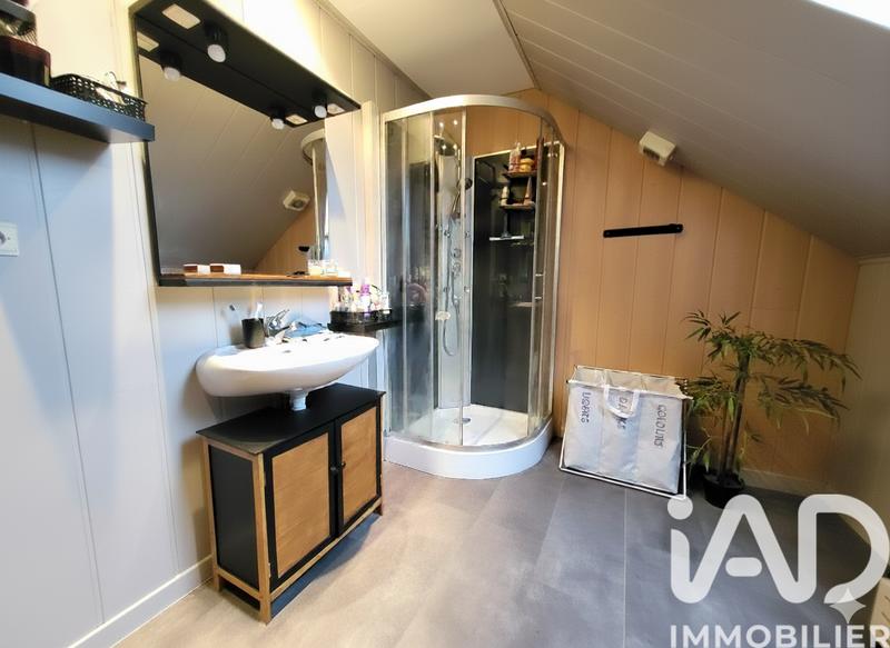 Maison - 111 m² - 5 pièces