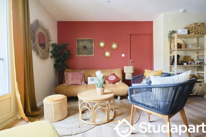 Chambre - 12 m² - 1 pièce