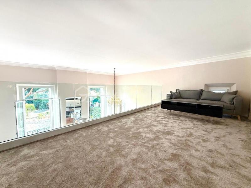 Appartement - 150 m² - 4 pièces